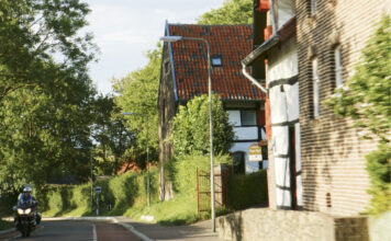 Op Paaszaterdag 4 april: CrownEggs 2026 festival met vleugjes Mechelen