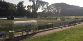 Renovatie (kunst)grasvelden bij FC Gulpen van start