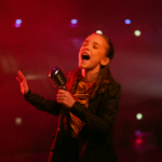 Daar staat ze dan: Emma Kok in Concert