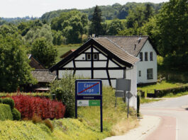 Begin mei 2025 Epense ‘Levensboom’ op voormalig Groene Kruis/Consultatiebureau