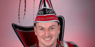 Prins Patrick II wijst C.V. De Baagratte de weg