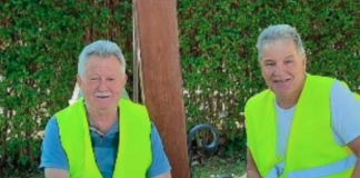 Wegkruis vakkundig gerestaureerd door Bert Vandeberg en Paul May