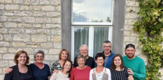 De Speelman presenteert komische thriller “Öpke Döpke” in gymzaal basisschool