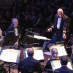 Marinierskapel der Koninklijke Marine concerteert in de Obelisk van Vaals
