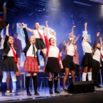 Nog slechts enkele kaartjes voor 2 laatste voorstellingen “Parels & Diamanten”