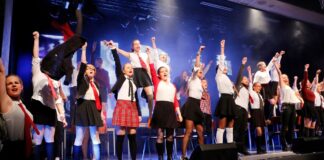 Nog slechts enkele kaartjes voor 2 laatste voorstellingen “Parels & Diamanten”