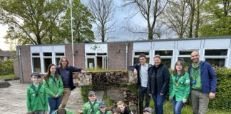 Burgemeester Gulpen-Wittem verricht vrijwilligerswerk bij Scouting St. Martinus in Mechelen