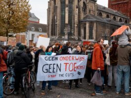Docenten en studenten demonstreren vandaag opnieuw tegen bezuinigingen hoger onderwijs