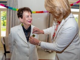 Hannie Meijer-Kusters ontvangt gemeentelijke onderscheiding