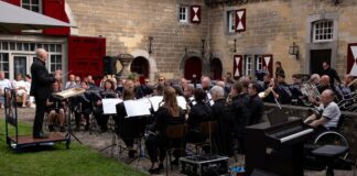“A Night of Musical Magic” op binnenplaats Sibberhuuske tijdens feestelijk jubileumconcert