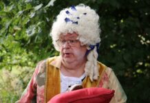 Zes voorstellingen in Oos Heim: Jubileumklucht ‘Het Gouwe Kauf’ op de planken bij het Margratens Toneel Gezelschap