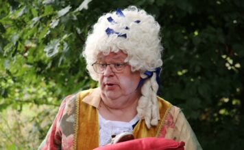 Zes voorstellingen in Oos Heim: Jubileumklucht ‘Het Gouwe Kauf’ op de planken bij het Margratens Toneel Gezelschap