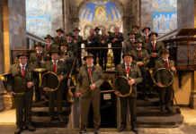 Rolduc viert feest van de Heilige Hubertusmet muzikale traditie en zegening Hubertusbrood