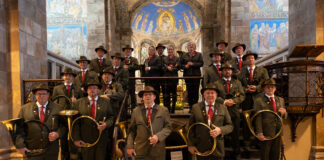 Rolduc viert feest van de Heilige Hubertusmet muzikale traditie en zegening Hubertusbrood