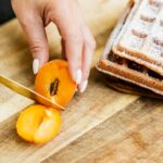 Wafelverkoop op Hubertusmarkt Gulpen voor Scouting St. Lucia Simpelveld