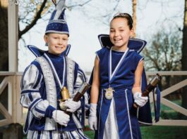 Jeugdzitting Breuzelèèrkes was prachtige show van zang en dans: Prins Sjuul I en Prinses Dieze geïnstalleerd
